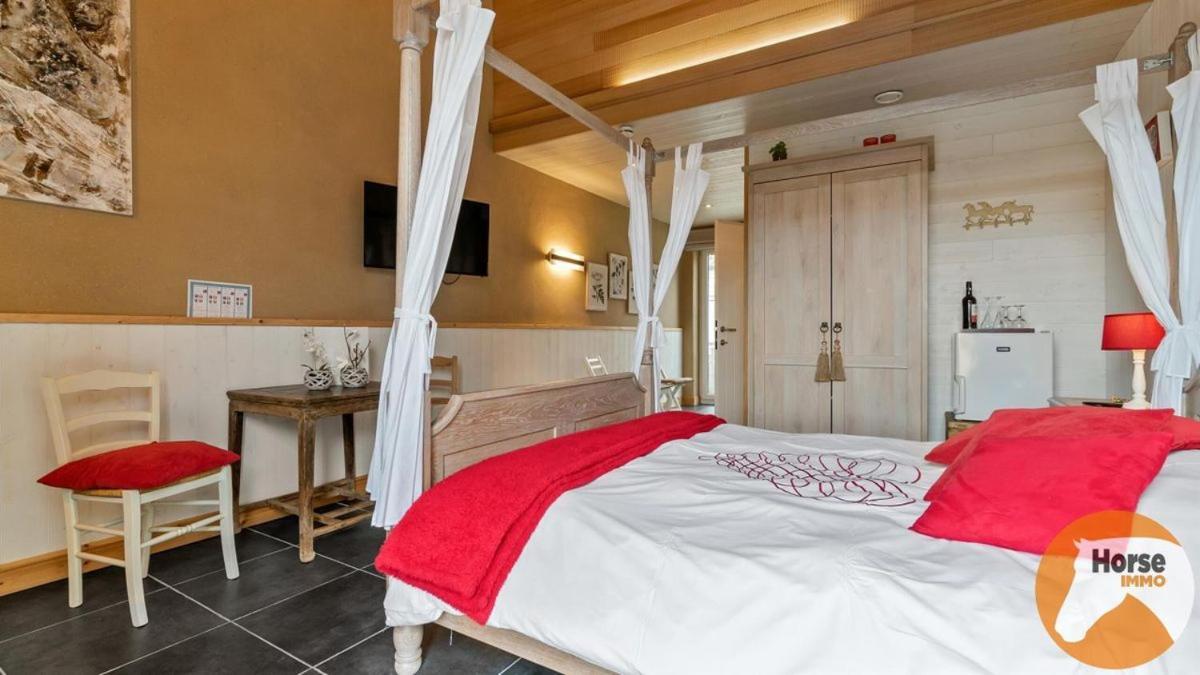 ダンメ Quarter House Bed & Breakfast エクステリア 写真